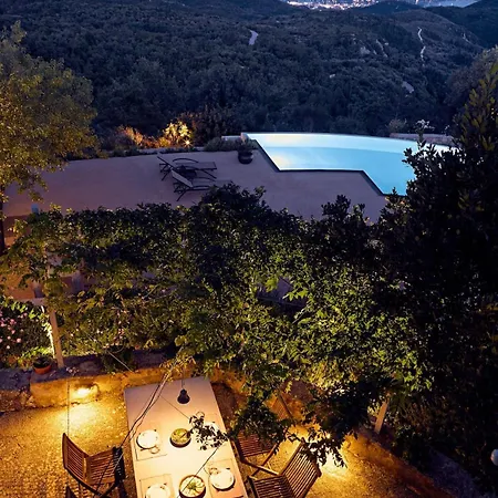 The Elegant Mill וילה