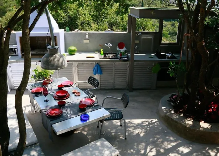 The Elegant Mill Platistoma